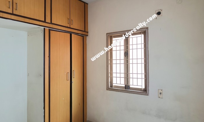 1 BHK Flat for Sale in Polichalur